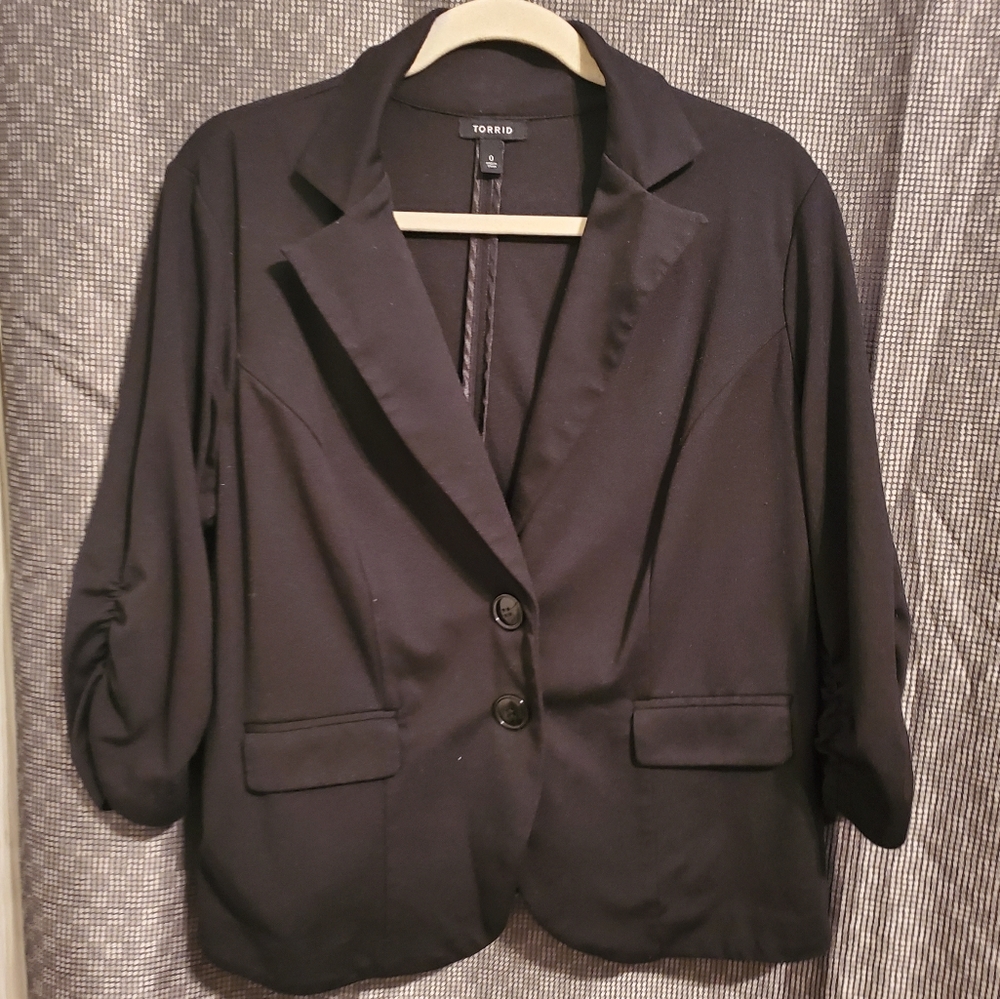 Torrid black ponte 3/4 ruched plus size blazer